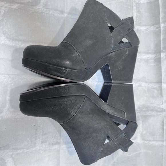 Eileen Fisher Black Suede Platform Slingbacks SZ 6.5 - Picture 4 of 7